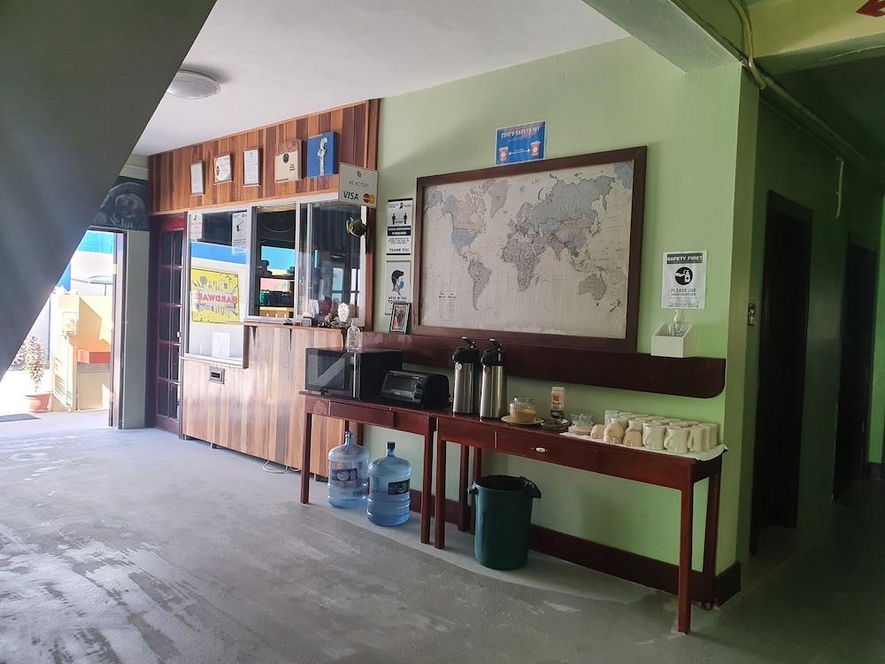 Caye Caulker Plaza Hotel Exterior photo