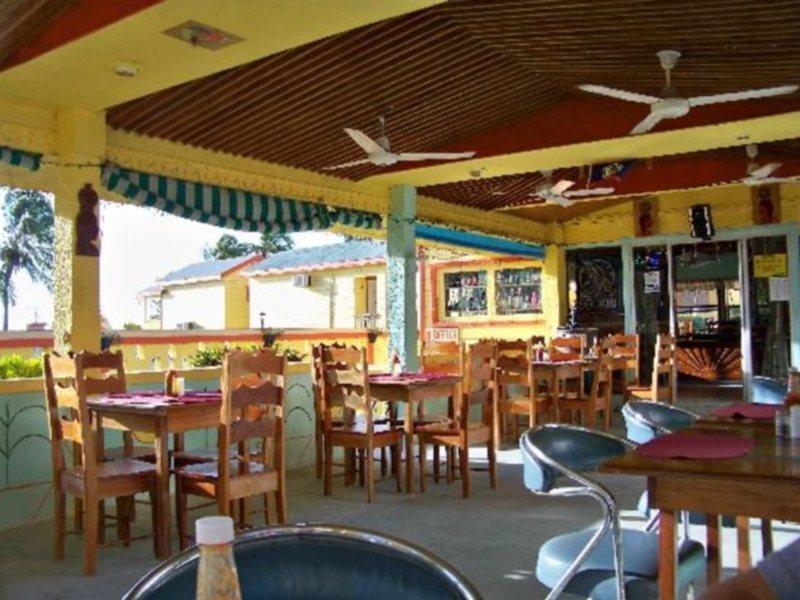 Caye Caulker Plaza Hotel Exterior photo