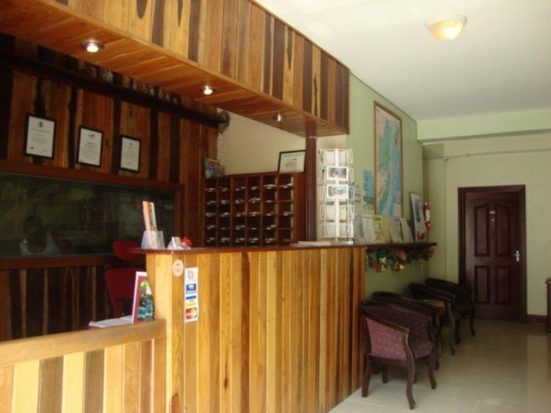 Caye Caulker Plaza Hotel Exterior photo